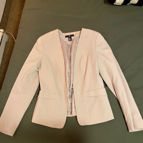 H&M Jackets & Blazers - Tan H&M blazer